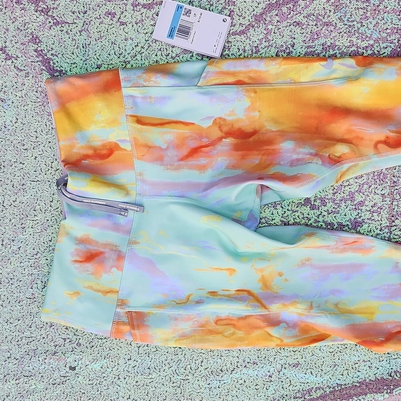 Nike Epic Lux Women's Dri-Fit Sports Leggings NWT - Picture 2 of 4